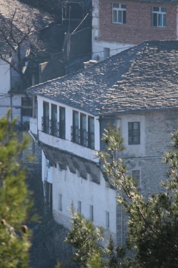 Braja House Otel Gjirokastër Dış mekan fotoğraf
