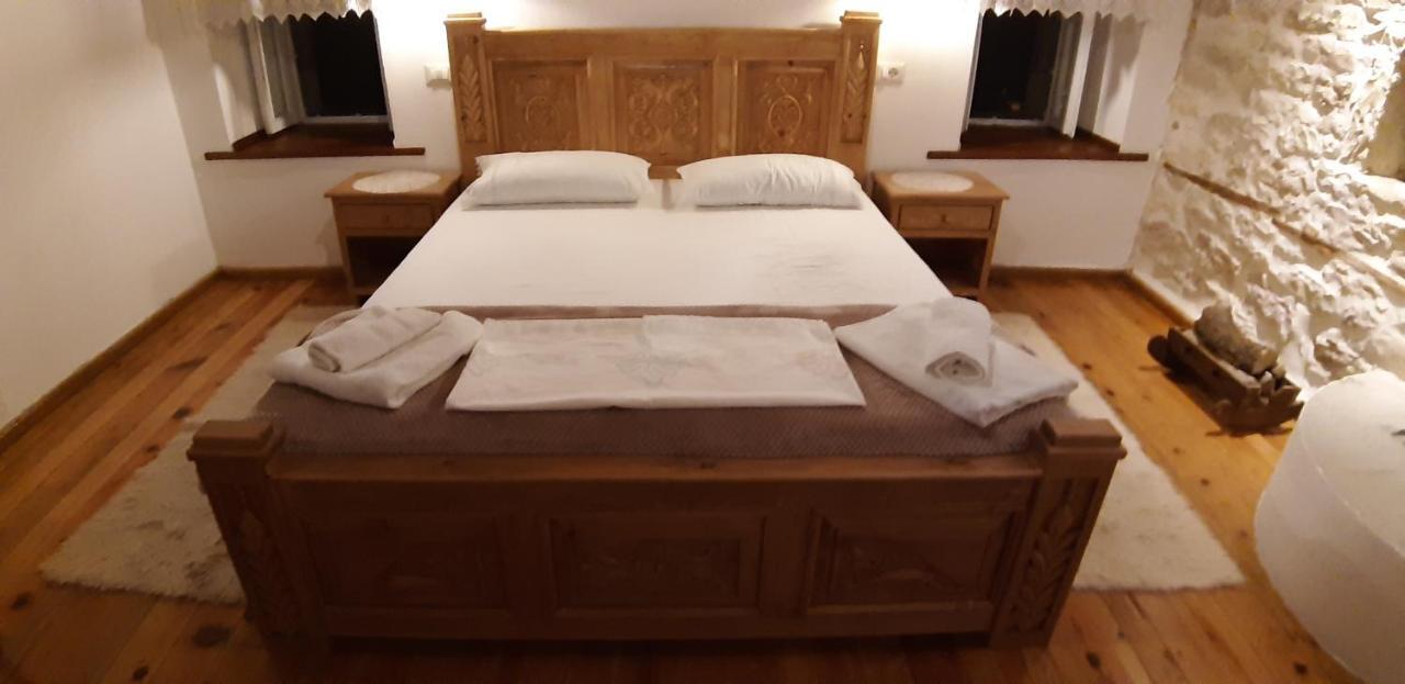 Braja House Otel Gjirokastër Dış mekan fotoğraf