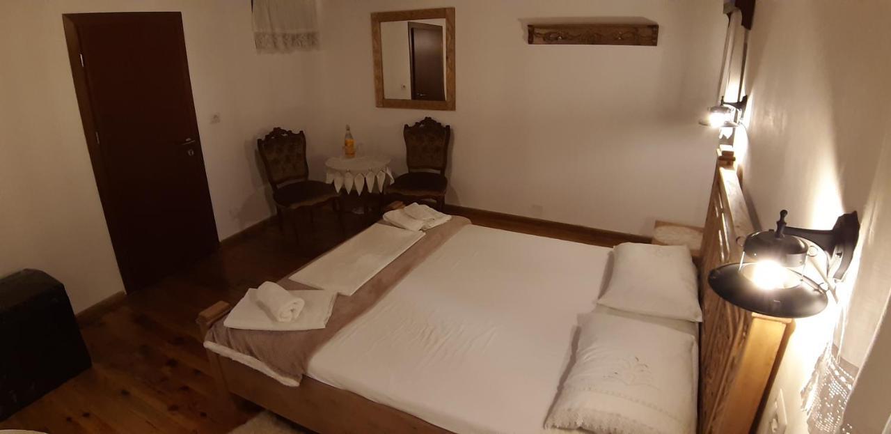 Braja House Otel Gjirokastër Dış mekan fotoğraf