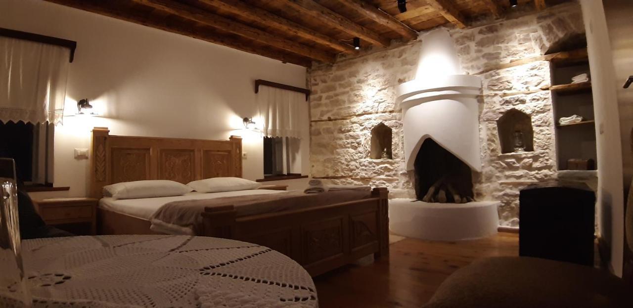 Braja House Otel Gjirokastër Dış mekan fotoğraf
